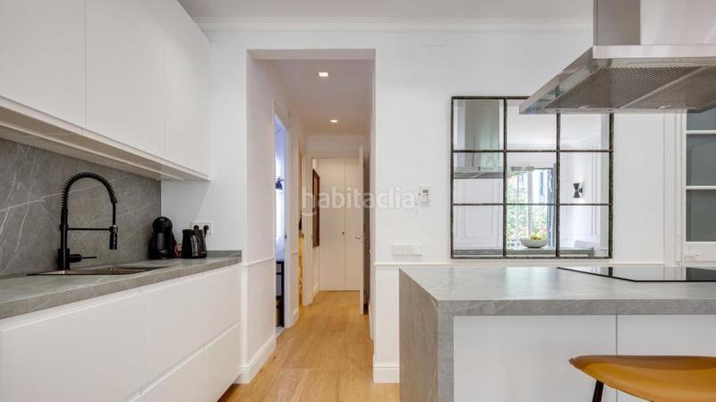 Foto e2410d4c-9531-4ff6-8d6e-014e595304c9. Flat with heating in Recoletos Madrid