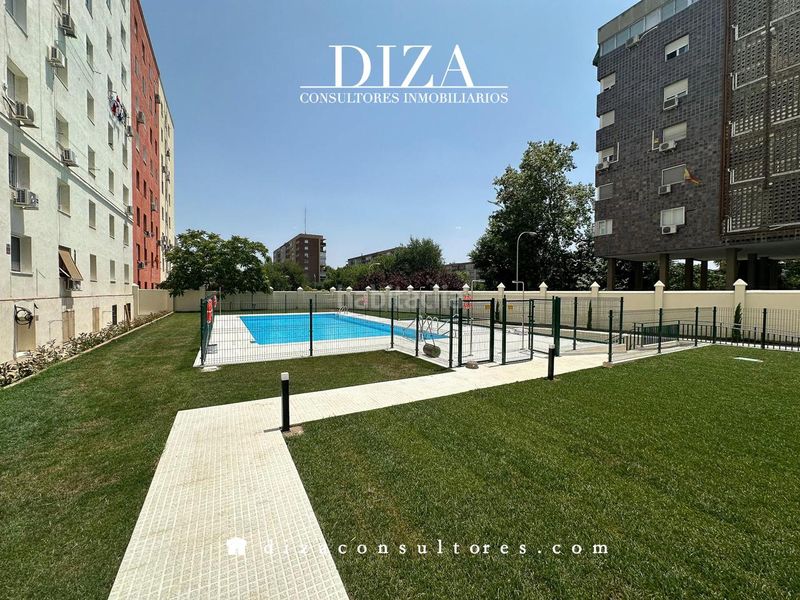 Foto 13d57da4-9c18-4e6e-86a1-15751a37619c. Pis amb calefacció piscina a Ibiza Madrid