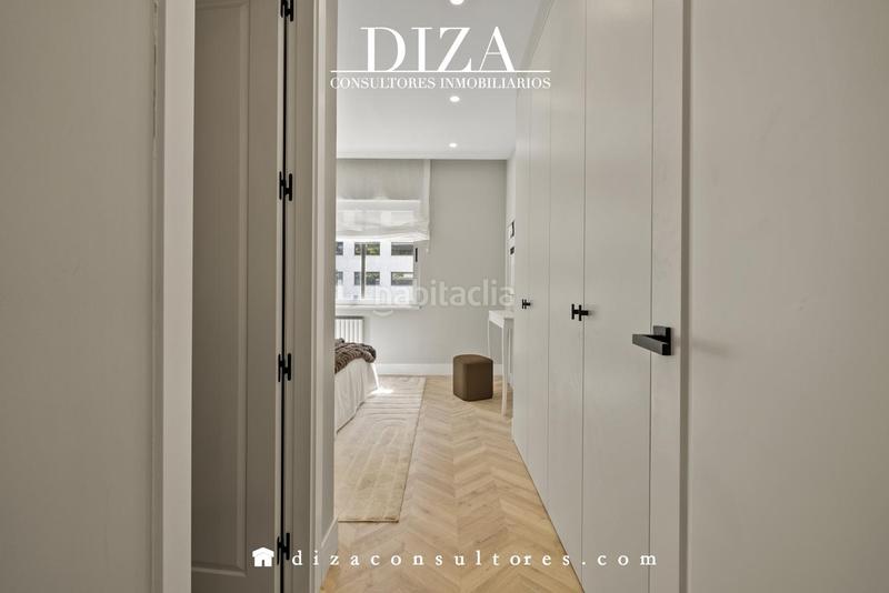 Foto 65e36440-a1dc-4dbb-bf1b-057f49a4ce86. Pis amb aparcament a Castellana Madrid