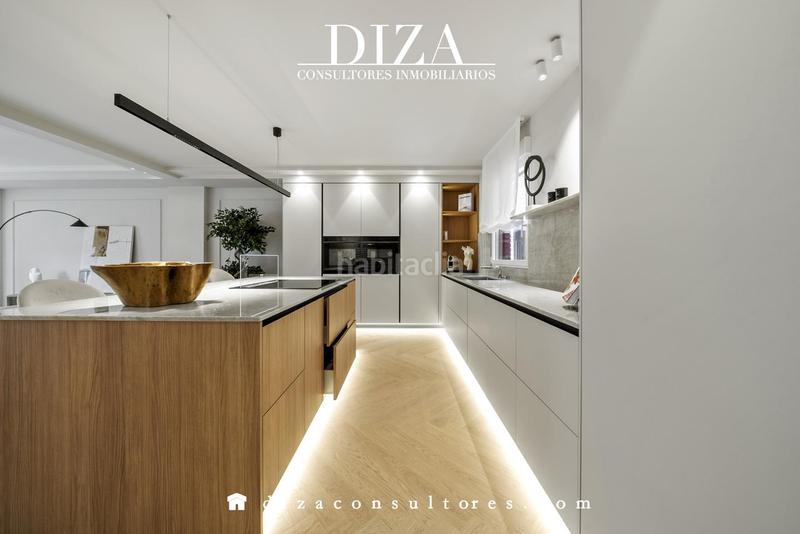 Foto c5c1563a-cee3-49b1-af4a-43bb4dbe0648. Piso vivienda con garaje, trastero y reforma a estrenar en Madrid
