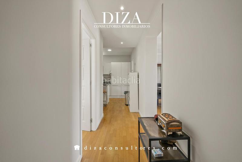 Foto 1599d0ee-8e6e-40ee-b34d-561f27903077. Piso luz y balcones junto a la glorieta de ruiz jiménez en Madrid