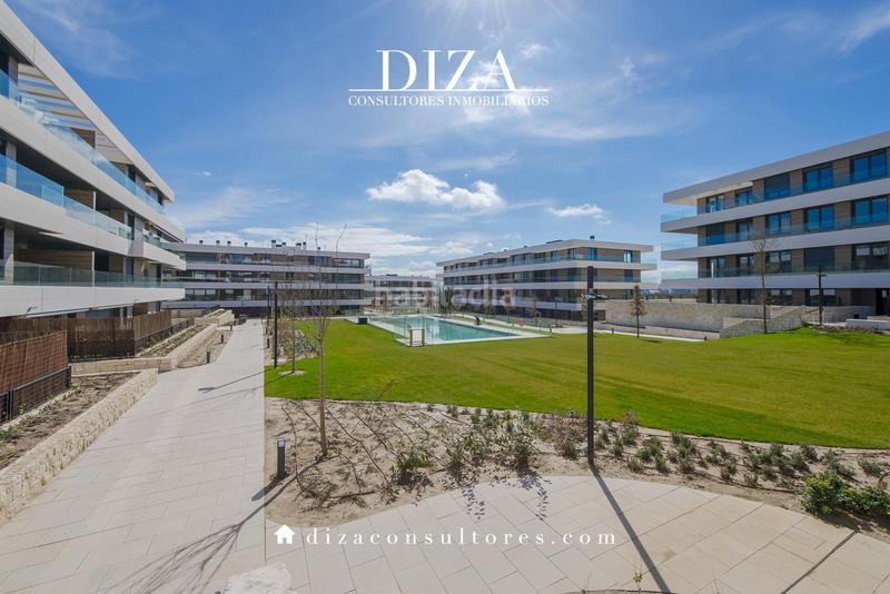 Foto 6fdb4e2f-a5d1-4ba5-9dc7-af7878396cdf. Location rez-de-chaussée avec chauffage parking piscine dans La Moraleja