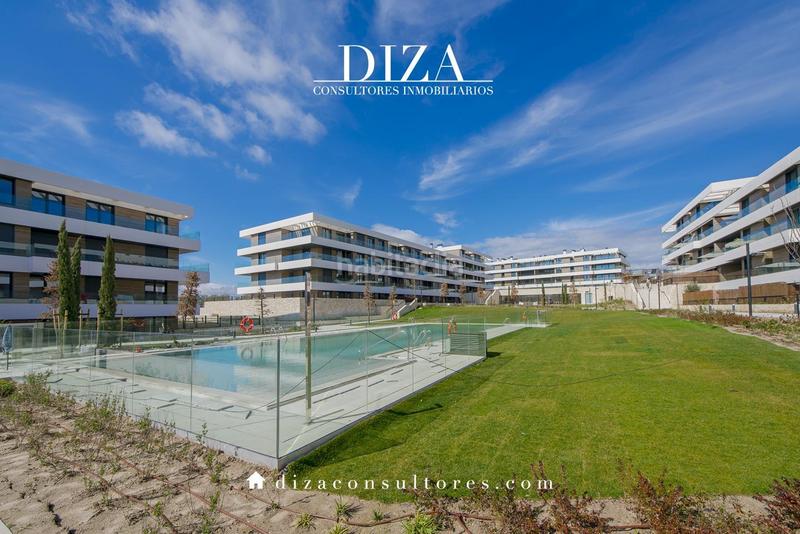 Foto 0619e1da-b950-4f6e-9169-f7e89dc89bd9. Rent ground floor with heating parking pool in urbanización La Moraleja La Moraleja