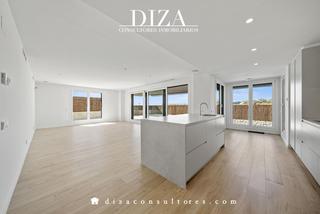 Ground floor in Camino De Los Jardines