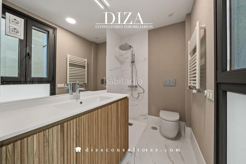 Foto 1e979a9a-3755-4075-95bd-28c3d72a8cfb. Alquiler piso a estrenar con garaje y piscina en Argüelles Madrid