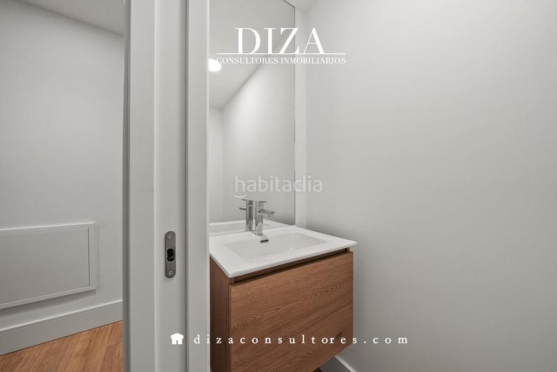 Foto 5be695e4-01c9-4859-8f5f-85728200a8a8. Alquiler piso a estrenar con garaje y piscina en Argüelles Madrid