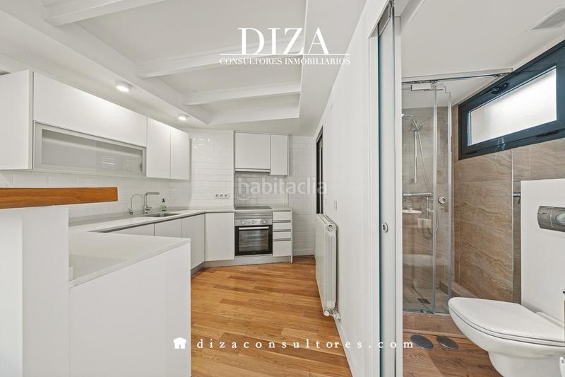 Foto c4bb65ad-f338-4015-98e5-808daaca9f1b. Alquiler dúplex duplex reformado en la mejor zona de Recoletos en Madrid