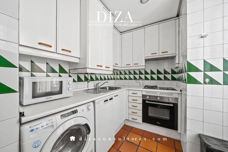 Foto 1302ce27-2966-4ce3-8eeb-34fb9c25bc2a. Piso esquinazo con 6 balcones en justicia en Justicia-Chueca Madrid