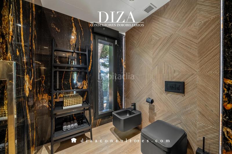 Foto dfbbfe1f-1d3b-4c8a-9a8a-01295172d4bc. Casa chalet con piscina en pozuelo en La Cabaña Pozuelo de Alarcón
