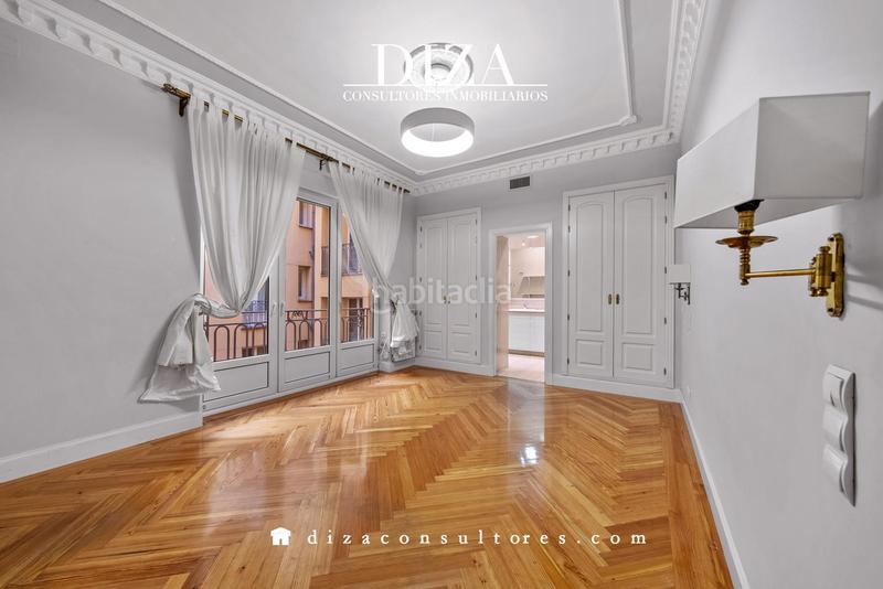 Foto c3055307-cd35-41fe-afc8-e0da53225549. Location appartement avec chauffage dans Recoletos Madrid
