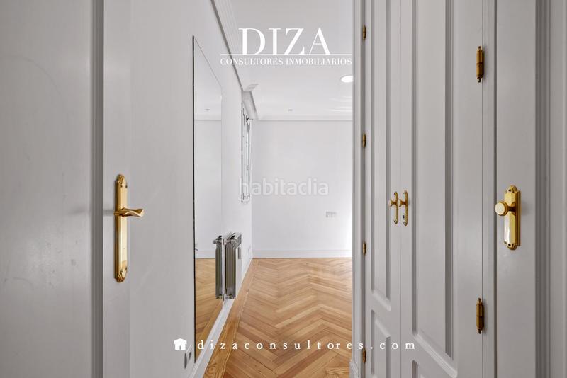 Foto c3e2b812-e822-4d8c-ab9e-598b291d20c0. Rent flat with heating in Recoletos Madrid