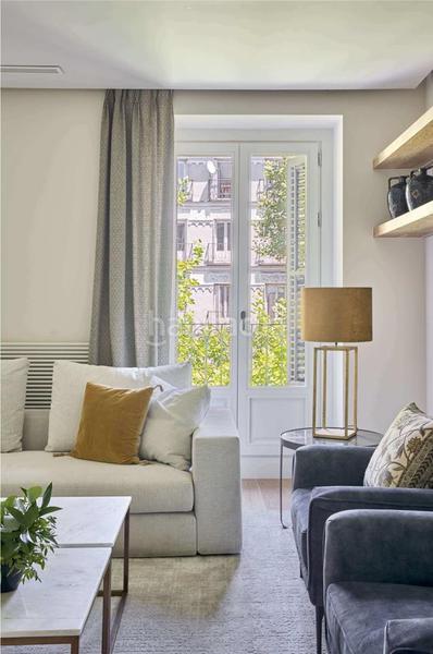 Foto 23961a1a-09a8-4e32-8b9f-127c74222949. Piso lujo en edificio historico en Justicia-Chueca Madrid