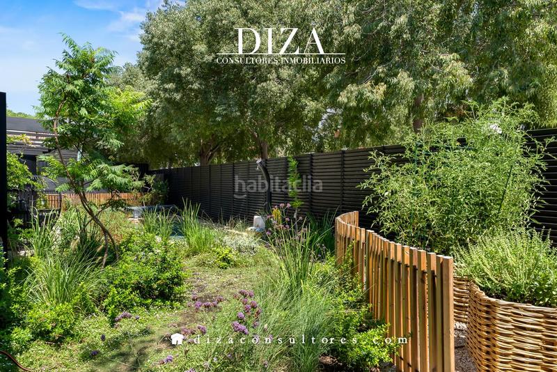 Foto 04e2f5ae-c84c-4df6-8fbf-16b4dab5c539. Casa oasis de paz en arturo soria en Salvador Madrid