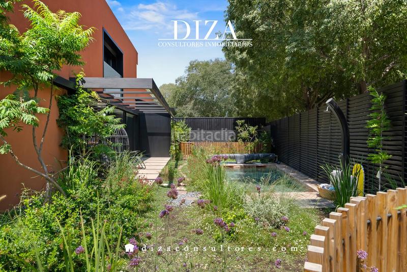 Foto 50d74f2a-3cdc-4696-a27f-aa1c28fb0c94. Casa oasis de paz en arturo soria en Salvador Madrid