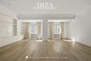 Location Appartement  De maría de molina. Maravilloso piso familiar con piscina en salamanca