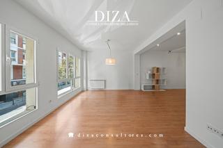Pis  De azcona. Vivienda reformada junto al barrio salamanca