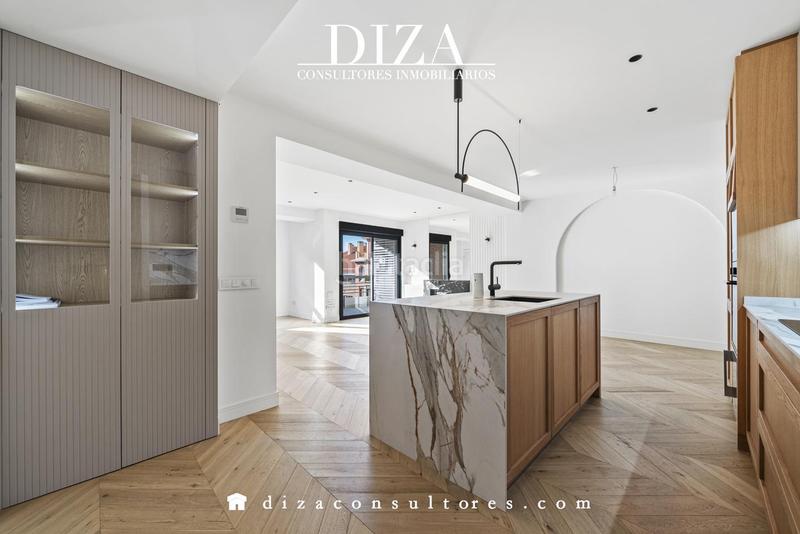 Foto 1cf9d9ed-57e7-4dbf-91db-55aa0a9f1a21. Appartamento con riscaldamento parcheggio in Castellana Madrid