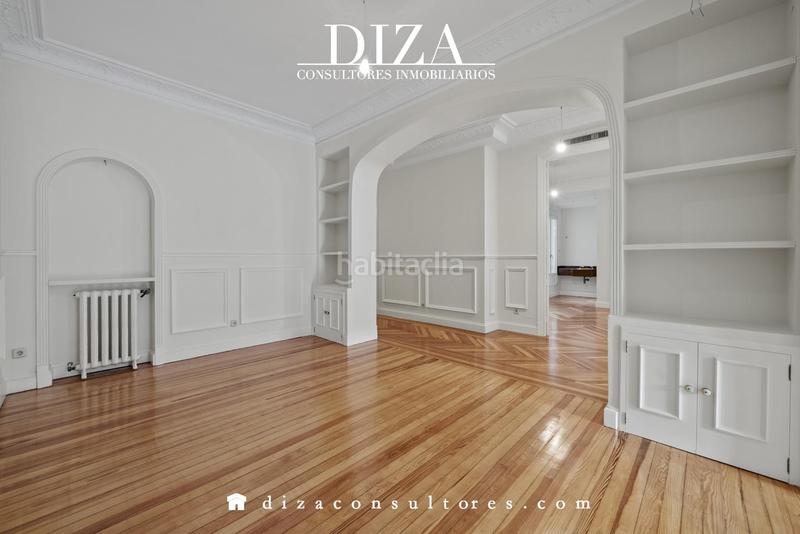 Foto 28aa53df-a4e1-48e4-a4a3-79177f433b79. Location appartement avec chauffage dans Recoletos Madrid