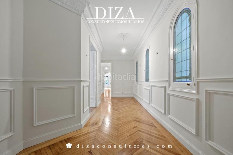 Foto b7ed230b-2766-4f46-ac12-3b5ab16a23c5. Location appartement avec chauffage dans Recoletos Madrid