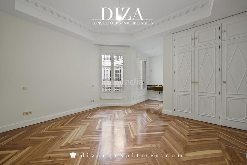 Foto 0c210696-b9c7-4768-9d33-21a53ec63b36. Rent flat with heating in Recoletos Madrid