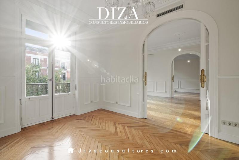 Foto 54886ff0-543b-42d6-aa71-58f857b51d8b. Rent flat with heating in Recoletos Madrid