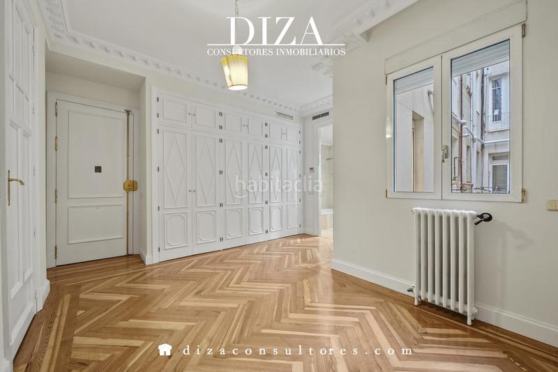 Foto 5d827baa-ea2b-4d80-b53e-b1ebbb7c400e. Rent flat with heating in Recoletos Madrid