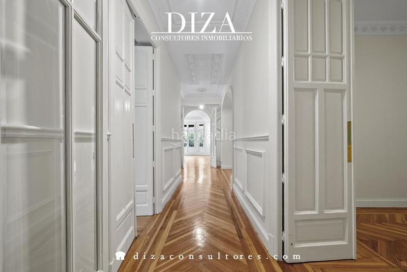 Foto 77ce33fe-3331-4eff-8ad7-f6e1297e2423. Rent flat with heating in Recoletos Madrid