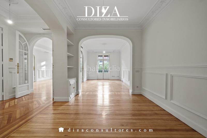 Foto 7e07d6b9-2739-43ee-ad4d-7960f02c3e46. Rent flat with heating in Recoletos Madrid