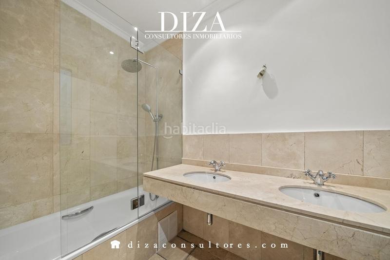 Foto 84eaed03-94f8-4de3-b62a-3b01450e2f51. Rent flat with heating in Recoletos Madrid