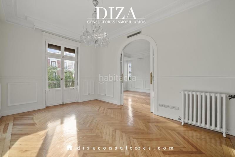 Foto a7059ae2-0d8f-4834-88d2-cd5821fd058a. Rent flat with heating in Recoletos Madrid