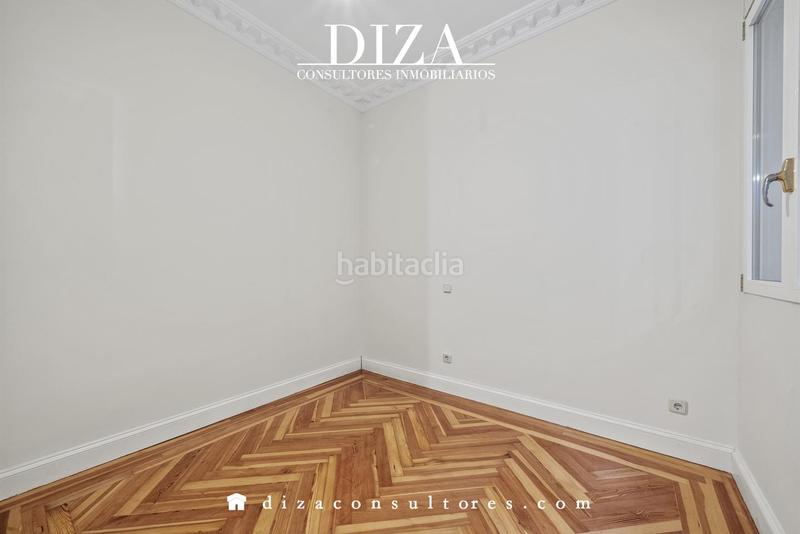 Foto ec73de02-2c36-4ca6-84a6-a9777584b33b. Rent flat with heating in Recoletos Madrid