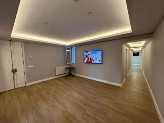 Rent Flat  Del general pardiñas. Ático de cuatro dormitorios en general pardiñas