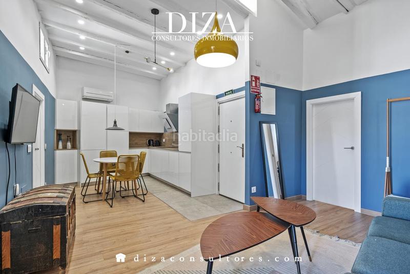 Foto 0d310b57-2b1c-409b-a56b-33361f48b656. Ático atico con encanto en malasaña en Universidad-Malasaña Madrid