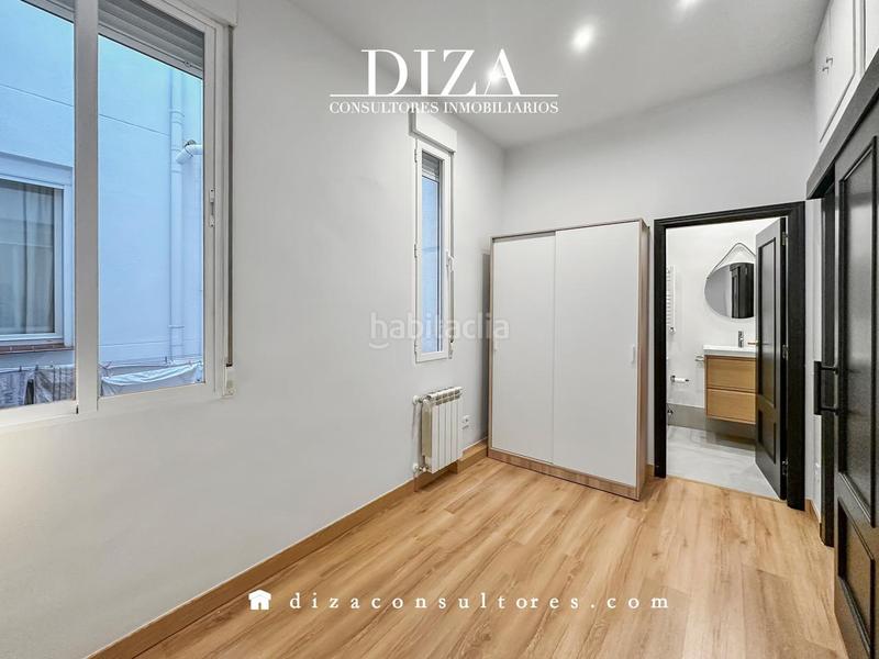 Foto 1c52b13d-c612-4d2e-9df7-a872d4ac9481. Alquiler piso  muy luminoso con balcones en el centro en Madrid