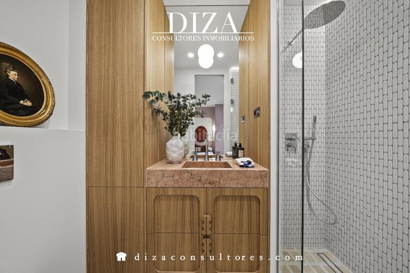 Foto e16cca8e-d4e3-4d0c-9805-3f3ce283f678. Planta baixa a El Viso Madrid