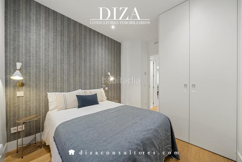 Foto 0d87ffee-1819-493a-8076-06904e40a0ba. Flat with heating parking in Recoletos Madrid