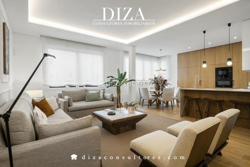 Foto 575a74f2-a439-455f-9d31-e6321cc045cc. Flat with heating parking in Recoletos Madrid