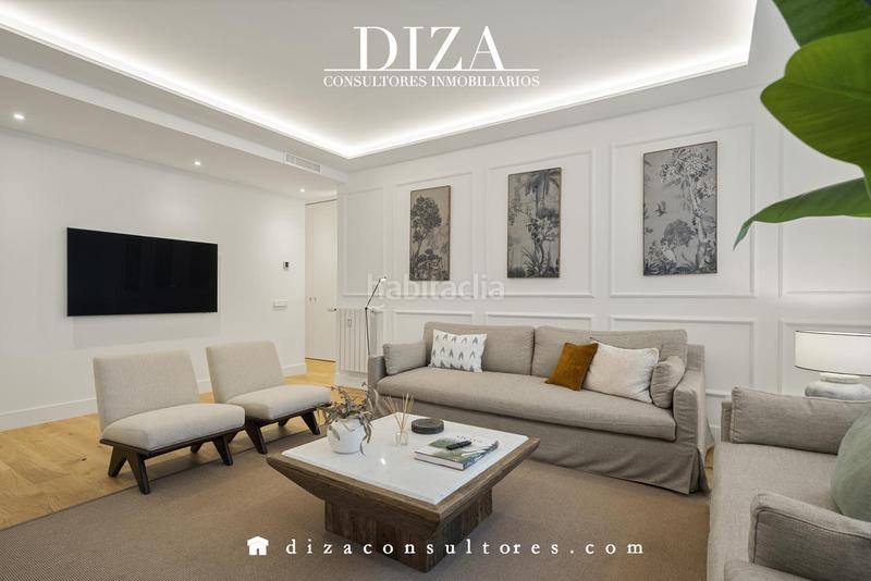 Foto 6423f498-b88a-4f37-b739-7fc7ccb0671a. Flat with heating parking in Recoletos Madrid