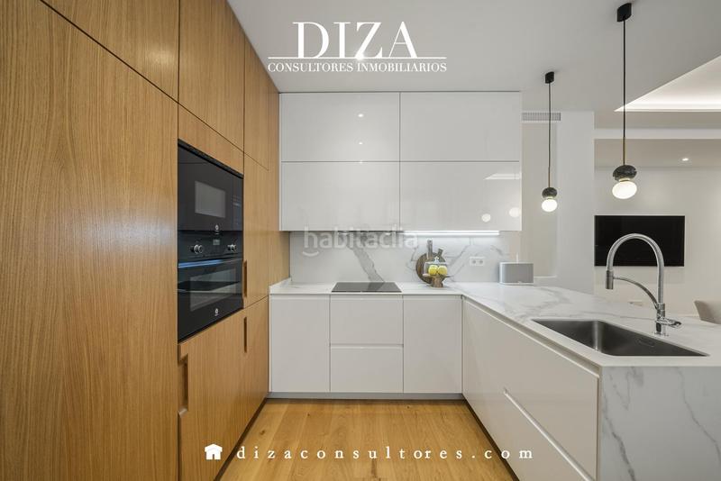 Foto c6d882b8-7b7a-4810-9971-737dbf204088. Flat with heating parking in Recoletos Madrid