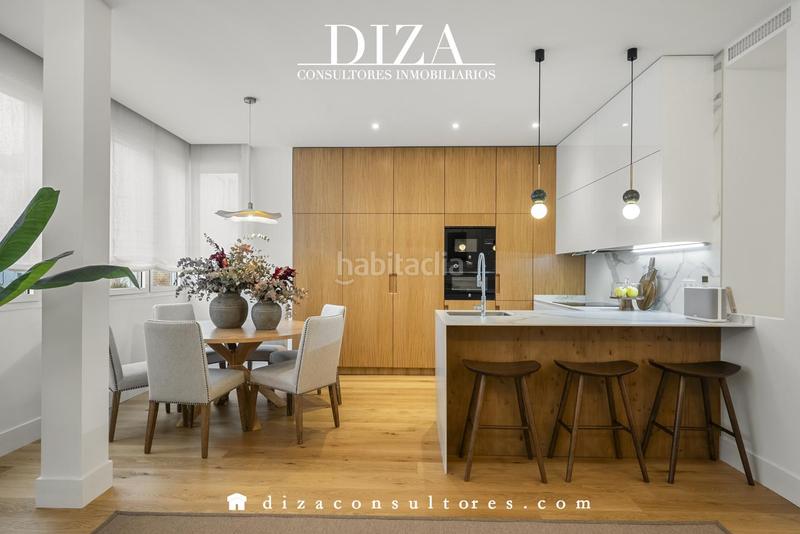 Foto cb6e1332-f982-4e1b-ac82-742265d93bf3. Flat with heating parking in Recoletos Madrid