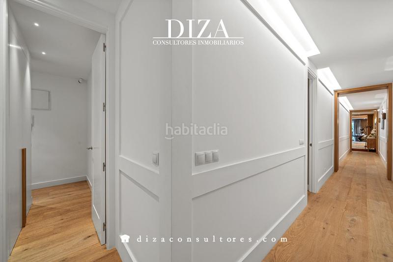 Foto 1e62298f-f94f-4045-8ac4-6a2c3ee9c6a2. Appartement dans Castellana Madrid