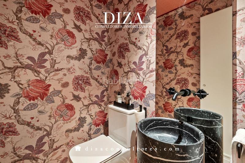 Foto 117f4d5a-98b0-44a8-a0a0-9c5904e2f016. Piso reforma, terraza y garaje en almagro en Trafalgar Madrid