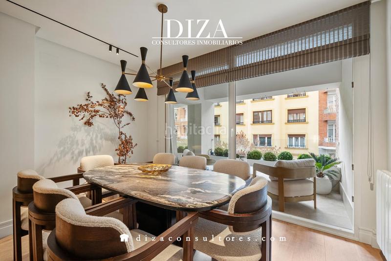 Foto 3b09017c-ce59-4eb6-816e-4d7b5d409adf. Piso reforma, terraza y garaje en almagro en Trafalgar Madrid