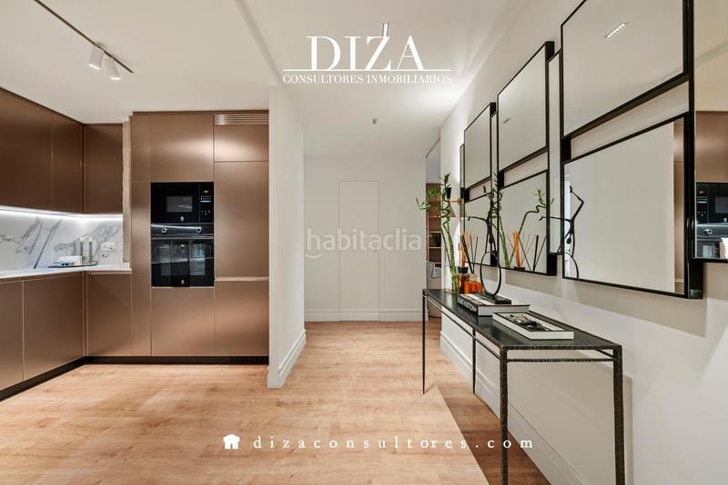 Foto 5f01c26a-5c1d-464a-8db9-4e69ae21d50b. Piso reforma, terraza y garaje en almagro en Trafalgar Madrid