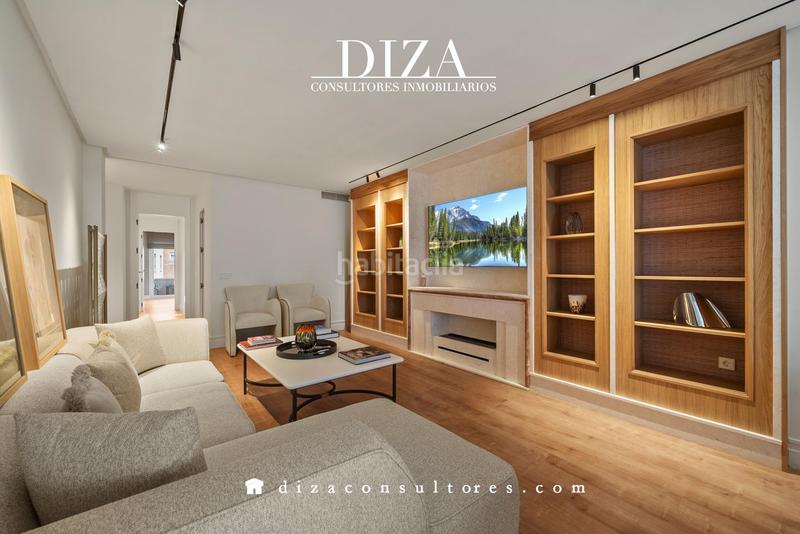 Foto 6c2dc558-e042-4ee4-9474-f59f1516ffbd. Piso reforma, terraza y garaje en almagro en Trafalgar Madrid