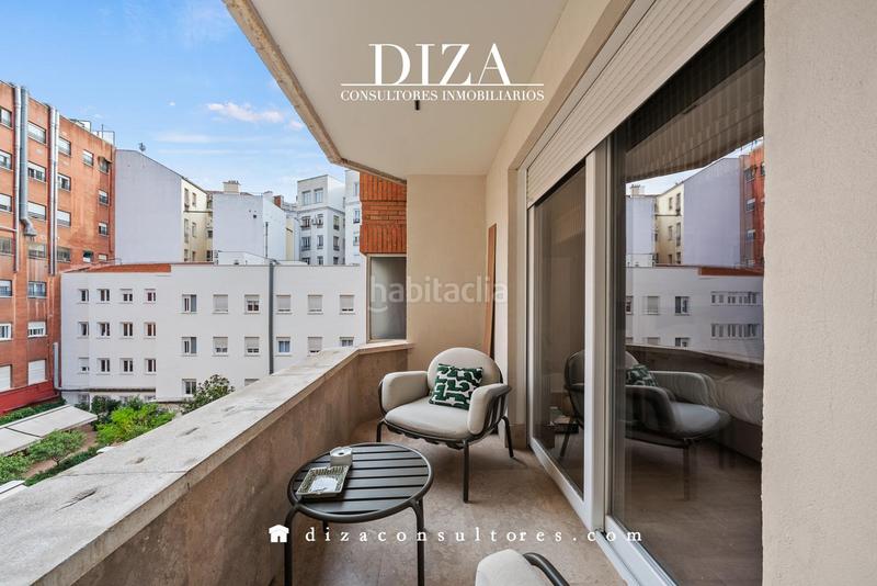 Foto e044666b-f70b-4168-a4c5-c2f089da2e62. Piso reforma, terraza y garaje en almagro en Trafalgar Madrid