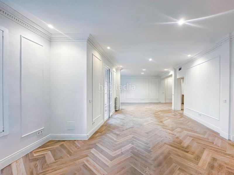 Foto a6ff1ce9-0ff6-47e4-b5f7-662cbe8a696d. Miete etagenwohnung mit heizung in Castellana Madrid