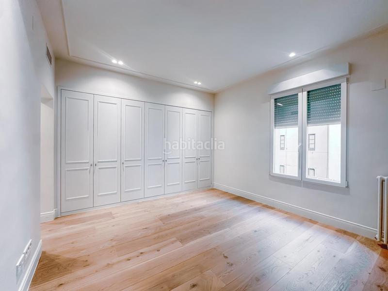 Foto 8b7e950a-13f5-4fed-98b5-fdbf1b6e888a. Rent flat with heating in Castellana Madrid