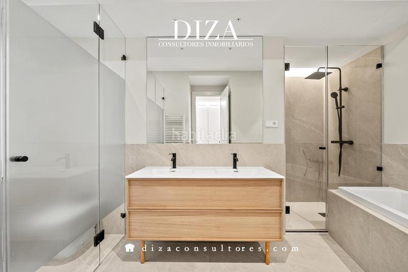 Foto e63ff959-456c-4d5c-9f56-b32314413872. Location appartement avec chauffage dans Castellana Madrid