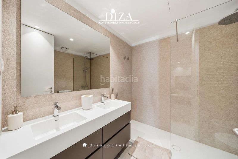 Foto 5c5a25b2-552f-45a5-aa2e-6c35d44534da. Pis amb aparcament a Castellana Madrid